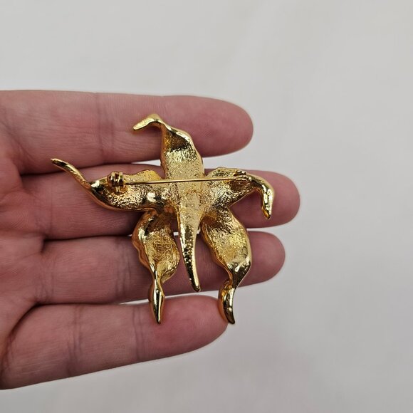 Gold Tone Lily Purple Enamel Brooch Faux Pearl Flower Unmarked Pin - Picture 6 of 7